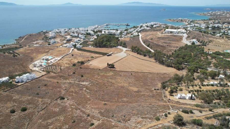 (For Sale) Land Plot || Cyclades/Paros - 17.800 Sq.m, 1.000.000€ 